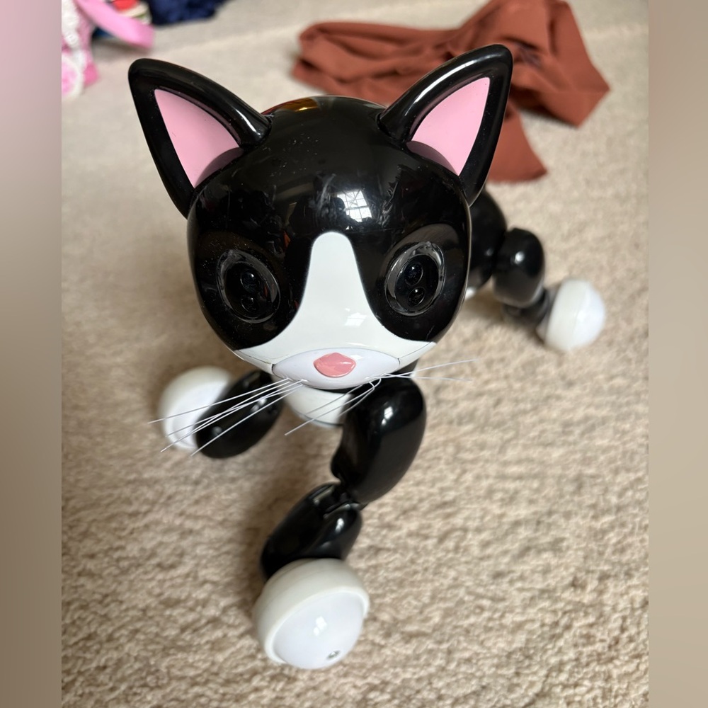 Spin Master Zoomer Kitty